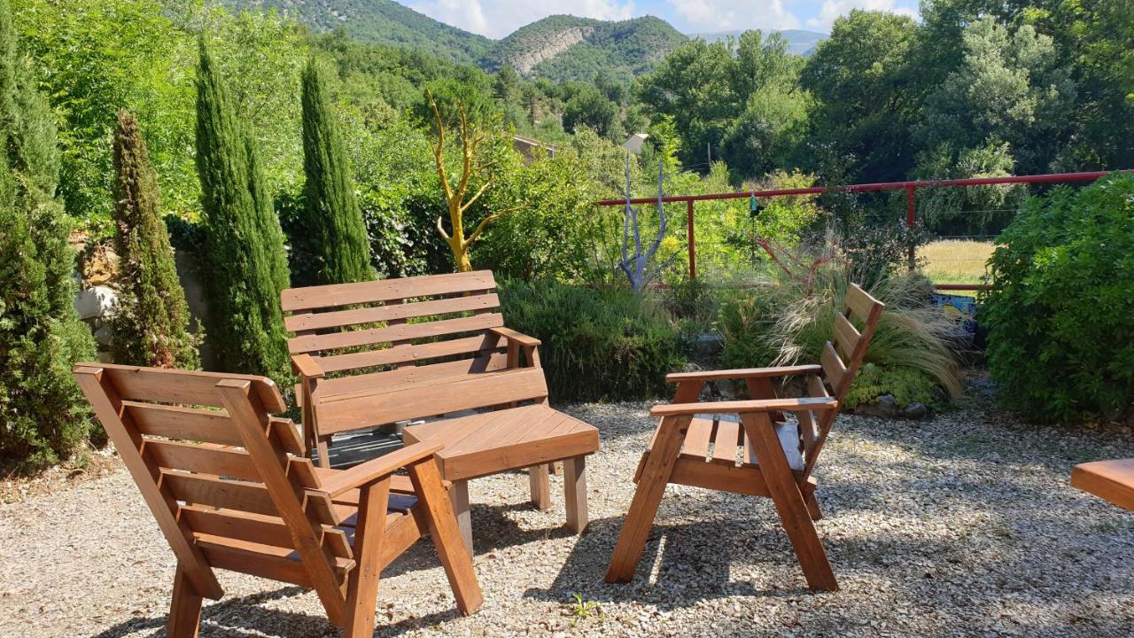 Auberge De Trente Pas Saint-Ferreol-Trente-Pas Екстер'єр фото