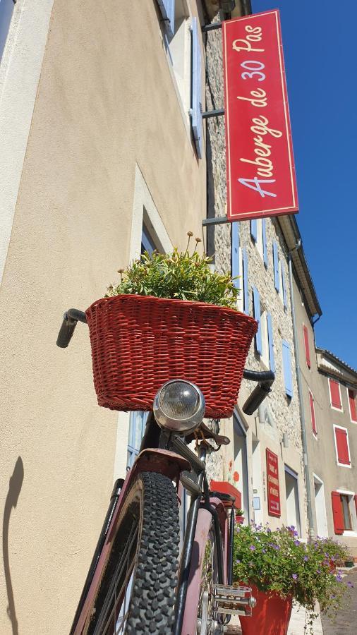 Auberge De Trente Pas Saint-Ferreol-Trente-Pas Екстер'єр фото